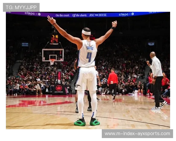 坎宁安33分9篮板率活塞终结黄蜂九连胜，赛后爆发冲突